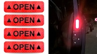 4 kusy OTVORENÉ ČERVENÉ reflexné nálepky na automatické dvere 4 kusy OTVORENÉ ČERVENÉ reflexné nálepky na automatické dvere