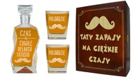 KRABIČKA + KARAFA + 2 GRAVÍROVANÉ POHÁRKY PRE PÁTA KRABIČKA + KARAFA + 2 GRAVÍROVANÉ POHÁRKY PRE PÁTA