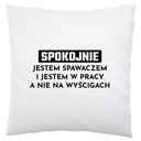 Zvárač v práci, nie na pretekoch, biely vankúš