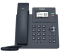 Čierny stolný telefón YEALINK T31P