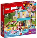 Lego 10763 JUNIORI Stephanin dom pri jazere