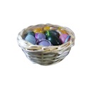 16 vajíčok, veľkonočná dekorácia v košíku