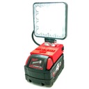 HALOGÉNOVÁ PRACOVNÁ LAMPA PRE GRAVÍROVANIE MILWAUKEE 18V PRO