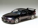 Nissan Skyline GT-R V-Spec R33 model 24145 Tamiya