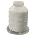 Polyester vlákna gr. 0,6 silný šijací šv 380 m biely