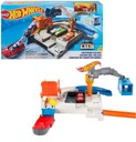 HOT WHEELS TRATE TRASY PORT ESCAPE + AUTO GGF90