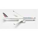 MODEL AIRBUS A350 AIR FRANCE 1:500