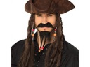 Prestrojenie kapitána Jacka Sparrowa za fúzy a koziu briadku