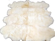 Prírodný koberec z ovčej kože z 8 ovčích koží