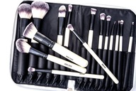 XL SADA 15-tich štetcov na make-up V Púzdre TOMMI BIELY XL SADA 15-tich štetcov na make-up V Púzdre TOMMI BIELY