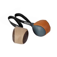 Dingo Gear K9 DVE KOŽENÉ GULIČKY S RÚČKOU #8CM Dingo Gear K9 DVE KOŽENÉ GULIČKY S RÚČKOU #8CM