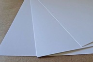 Pevný kartón GC1, papier 250g, biele dno, A4, 100 listov Pevný kartón GC1, papier 250g, biele dno, A4, 100 listov