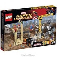 Lego 76037 SUPER HEROES Útok nosorožca a Sandmana