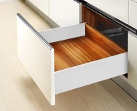 Stredná biela zásuvka H126 450 mm AMIX SLIM BOX Stredná biela zásuvka H126 450 mm AMIX SLIM BOX