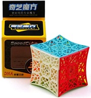 QiYi DNA Concave 3x3x3 Logic Cube + stojan QiYi DNA Concave 3x3x3 Logic Cube + stojan