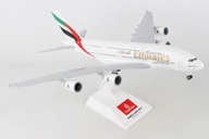 Model Airbus A380 EMIRATES 1:200 Model Airbus A380 EMIRATES 1:200
