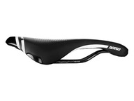Sedlo SELLE ITALIA Novus Boost Tm Superflow Sedlo SELLE ITALIA Novus Boost Tm Superflow
