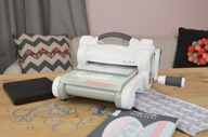 Rezací a raziaci stroj SIZZIX BIG SHOT (WHITE Rezací a raziaci stroj SIZZIX BIG SHOT (WHITE