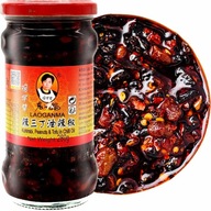 Kaleráb s tofu orechmi a chilli 280 g LAOGANMA Kaleráb s tofu orechmi a chilli 280 g LAOGANMA
