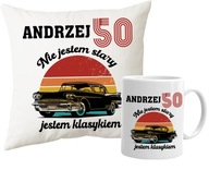 Vankúš + hrnček darček k 50-ke 50 ROKOV SOM KLASIK Vankúš + hrnček darček k 50-ke 50 ROKOV SOM KLASIK