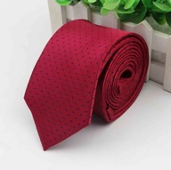 Elegantná pánska bordová kravata s tmavomodrými bodkami Elegantná pánska bordová kravata s tmavomodrými bodkami