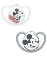 NUK Space Disney Mickey Mouse silikónový cumlík 0-6m 2 kusy NUK Space Disney Mickey Mouse silikónový cumlík 0-6m 2 kusy
