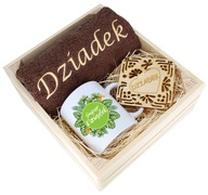 SKVELÝ DARČEK PRE DEDKA UTERÁK + KRABIČKA NA HRNKY SKVELÝ DARČEK PRE DEDKA UTERÁK + KRABIČKA NA HRNKY
