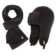 Zimná kolekcia Ušná čiapka a čierny šál
