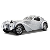 Bugatti Atlantic 1936 1:24 strieborné BBURAGO Bugatti Atlantic 1936 1:24 strieborné BBURAGO