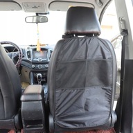 Ochrana poťahu zadného sedadla auta proti kopaniu