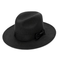 Klasický, elegantný, pánsky a dámsky čierny klobúk Panama so stuhou