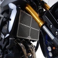 KRYT NA RADIÁTOR R&G YAMAHA MT-09 17-20 KRYT NA RADIÁTOR R&G YAMAHA MT-09 17-20