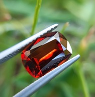 CERTIFIKÁT GRANATE MALAYA RED 2,57 ct rubín CERTIFIKÁT GRANATE MALAYA RED 2,57 ct rubín