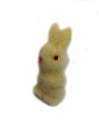 Čelenka s postavou zajačika so žltými vločkami
