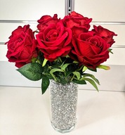 Váza s kyticou očarujúcich RUŽÍ ČERVENÉHO PYRITU