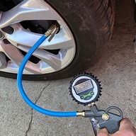 Tlakomer Tlakomer v pneumatikách auta Gauge ta Tlakomer Tlakomer v pneumatikách auta Gauge ta