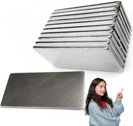SILNÝ NEODYMIOVÝ MAGNET 30x15x2 mm 10 KS SILNÝ NEODYMIOVÝ MAGNET 30x15x2 mm 10 KS