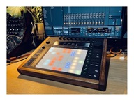 Dubový stojan pre Ableton Push 3 Dubový stojan pre Ableton Push 3