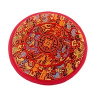 Dekoratívna orientálna podložka pod misku s červenými vankúšikmi