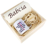 SKVELÝ DARČEK PRE BABIČKU UTERÁK + KRABIČKA NA HRNKY SKVELÝ DARČEK PRE BABIČKU UTERÁK + KRABIČKA NA HRNKY