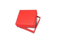 Krabička s malou textúrou červeného plátna