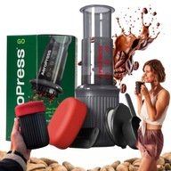 AEROPRESS KÁVOVAR S FILTRAMI 237ML 20 FILTROV ČIERNY hrnček/puzdro AEROPRESS KÁVOVAR S FILTRAMI 237ML 20 FILTROV ČIERNY hrnček/puzdro