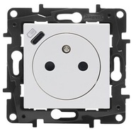 NILOE STEP Plochá zásuvka 2P+Z+USB C 1.5A 863138 NILOE STEP Plochá zásuvka 2P+Z+USB C 1.5A 863138