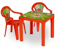Nábytok pre deti, dve stoličky, stôl, domček a záhrada
