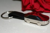 Ford Toyota Audi VW Kia 3D kľúčenka s LED baterkou s vašou GRAVÍNOU ako darček Ford Toyota Audi VW Kia 3D kľúčenka s LED baterkou s vašou GRAVÍNOU ako darček