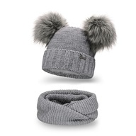 Súprava PaMaMi, čiapka s dvoma brmbolcami a snood Súprava PaMaMi, čiapka s dvoma brmbolcami a snood