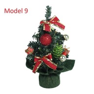 Dekoračný vianočný stromček s ozdobami, 9 vzorov na sviatky