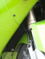 KRYT NA RADIÁTOR KAWASAKI ZX12-R 02-06 ČIERNA KRYT NA RADIÁTOR KAWASAKI ZX12-R 02-06 ČIERNA
