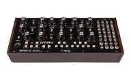 Moog Mother-32 - Semi-modulárny syntetizátor Moog Mother-32 - Semi-modulárny syntetizátor