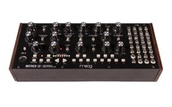 Moog Mother-32 - Semi-modulárny syntetizátor